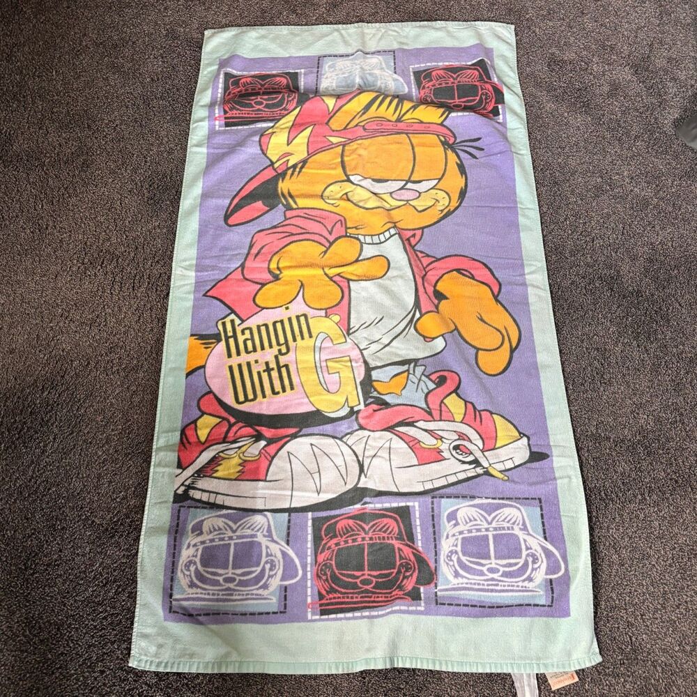 Garfield 1990s Vintage Beach Towel – “Hangin’ With G” – Rap Outfit